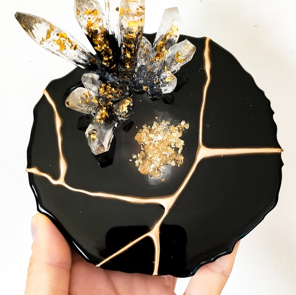 MADE TO ORDER, Jewelry, Ring Holder, Resin Crystal Geode - Picture 3 of 13